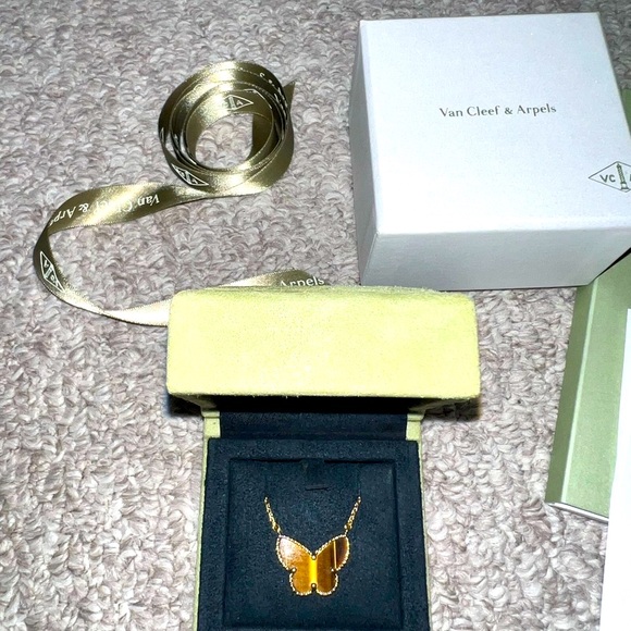 Van Cleef & Arpels Jewelry - Van Cleef & Arpels Butterfly Pendant Tigers Eye